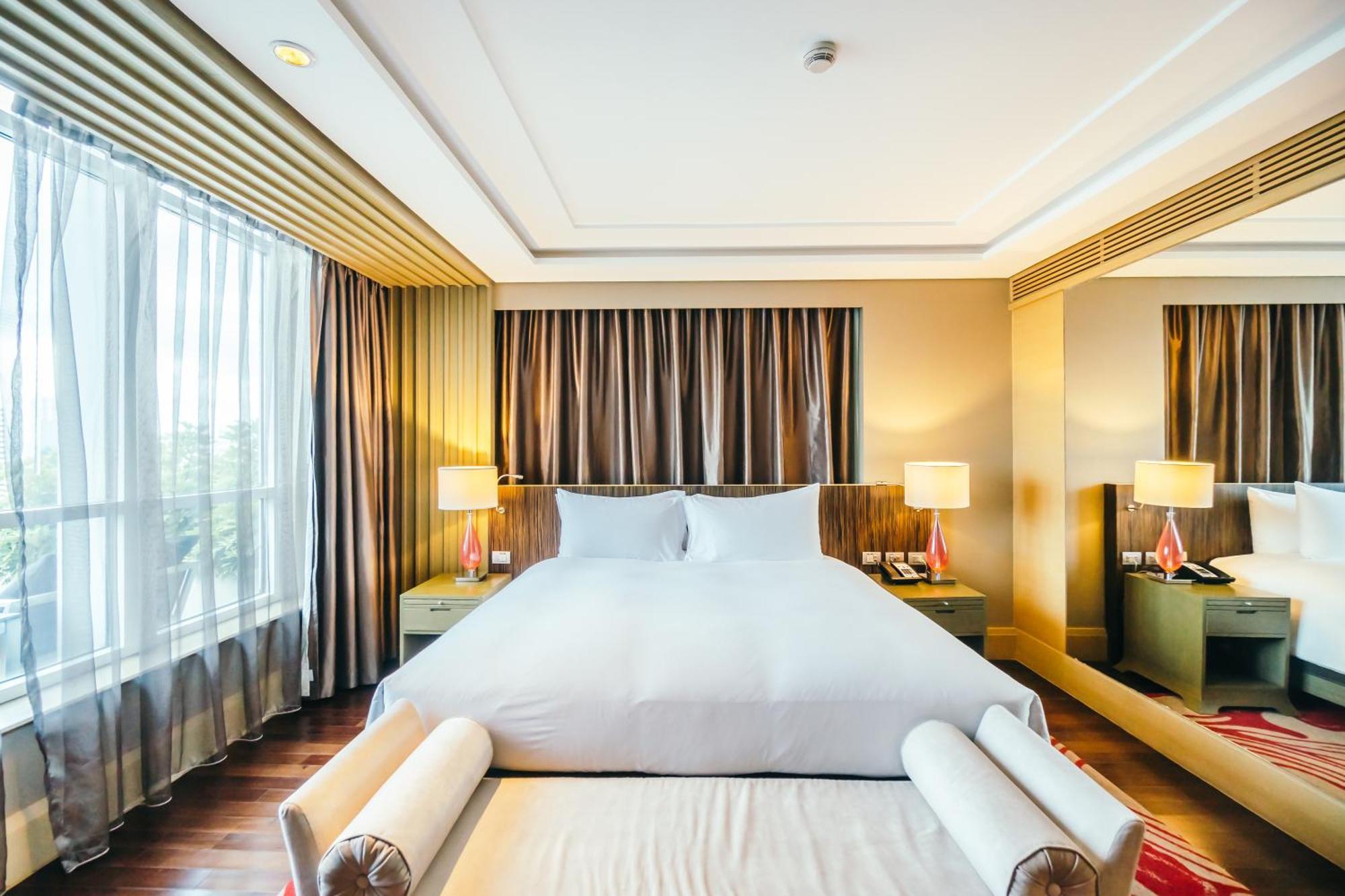 Rosewood Near Delhi Airport Hotel