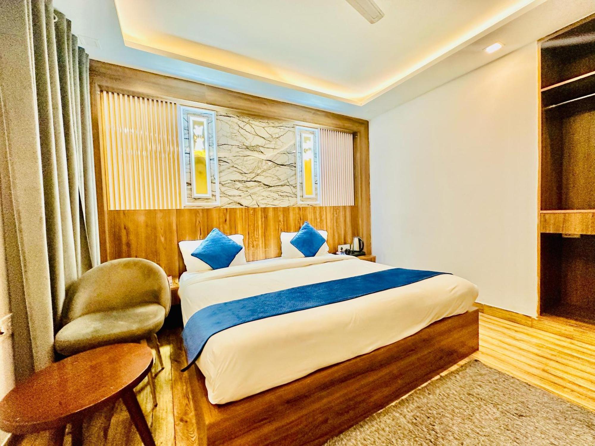 Rosewood Near Delhi Airport